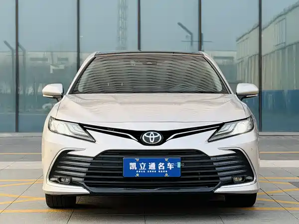 Toyota Camry 2021