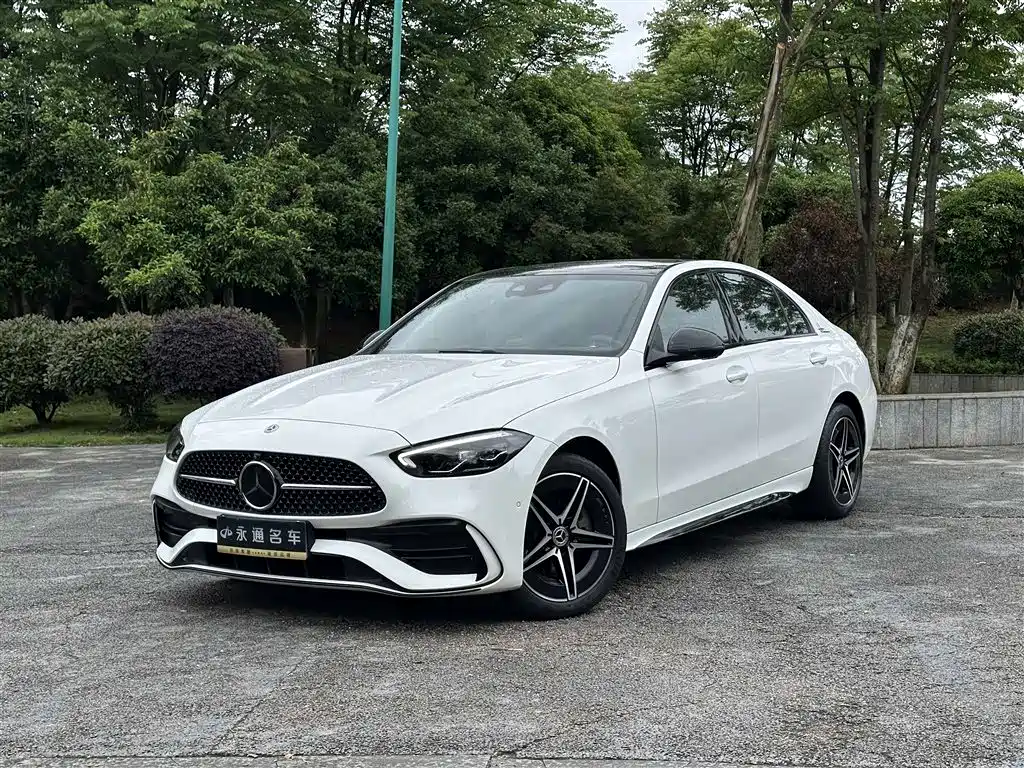 Mercedes-Benz C-Class 2025 — фото 1