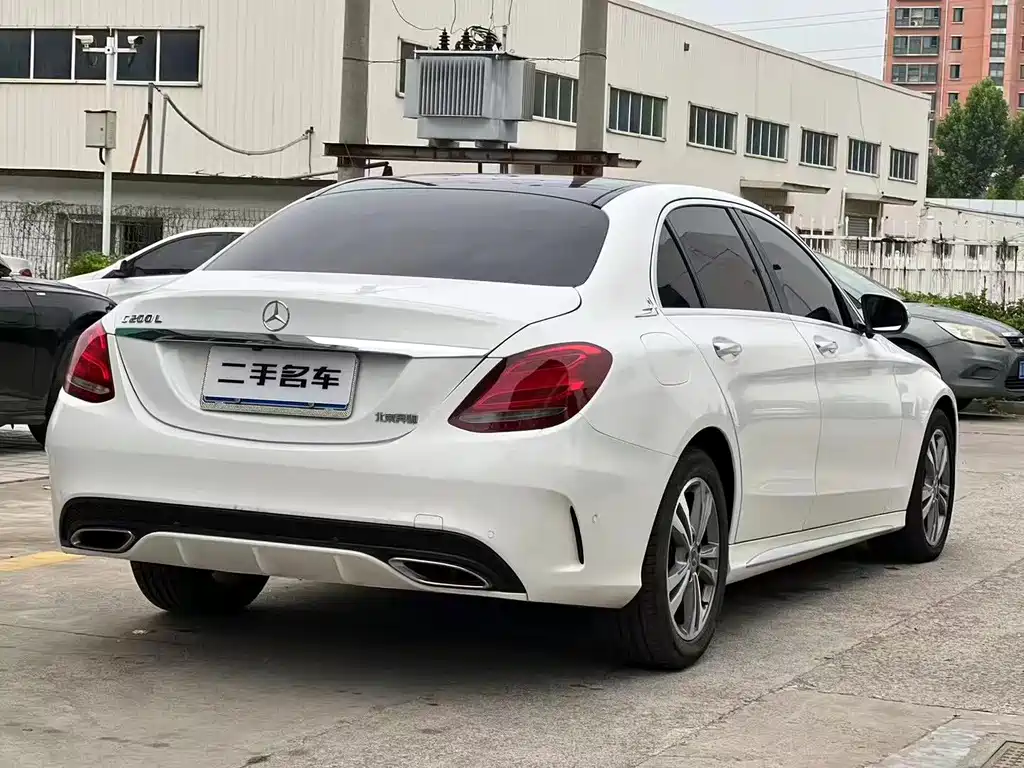 Mercedes-Benz C-Class 2018 — фото 9