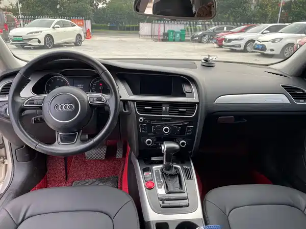 Audi A4L 2014
