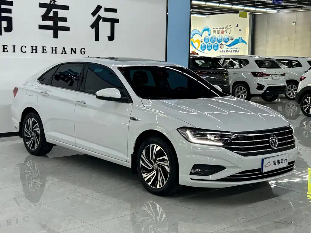Volkswagen Sagitar 2022