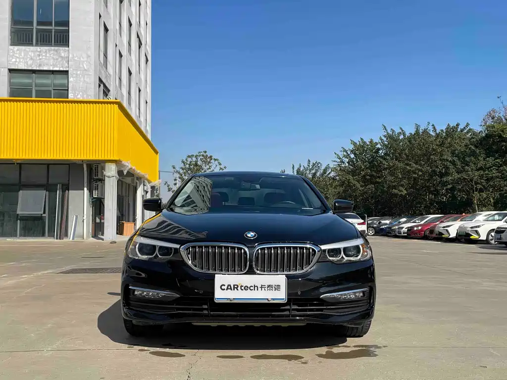 BMW 5 Series 2017 — фото 2