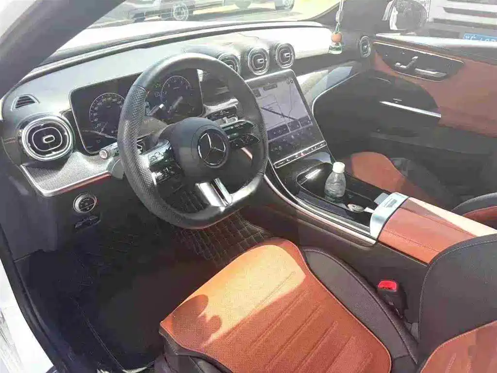 Mercedes-Benz C-Class 2023 — фото 4