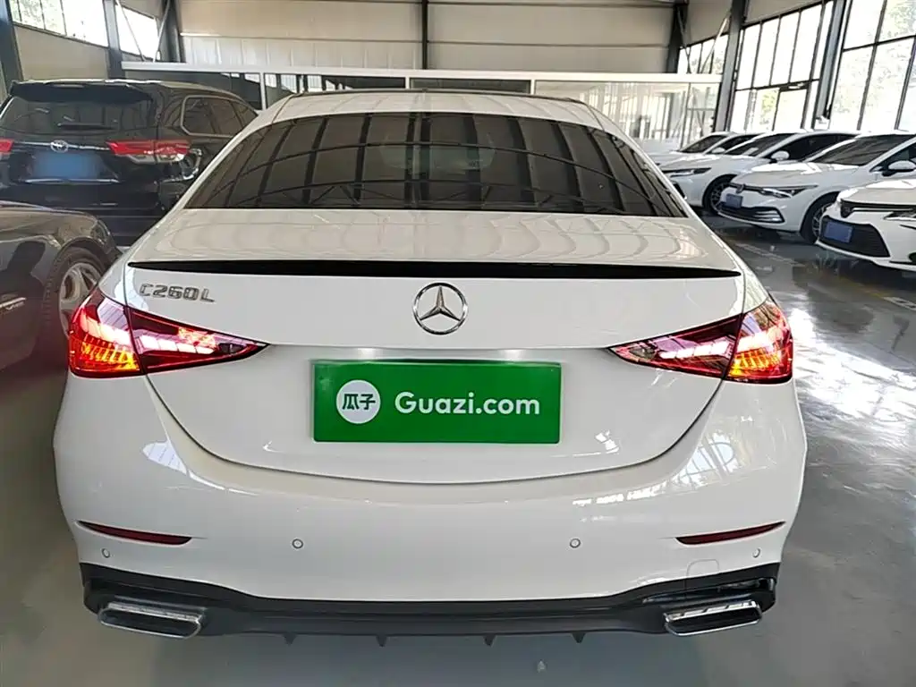 Mercedes-Benz C-Class 2025 — фото 4