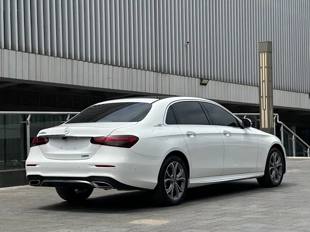 Mercedes-Benz E-Class 2021