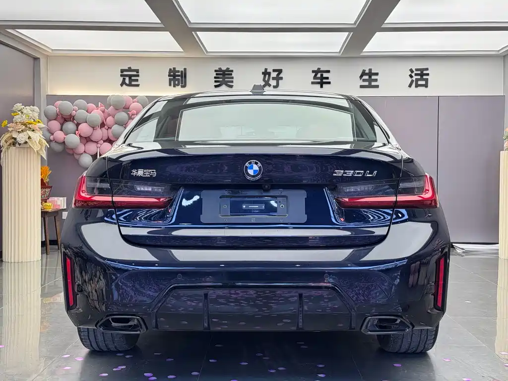 BMW 3 Series 2025 — фото 13