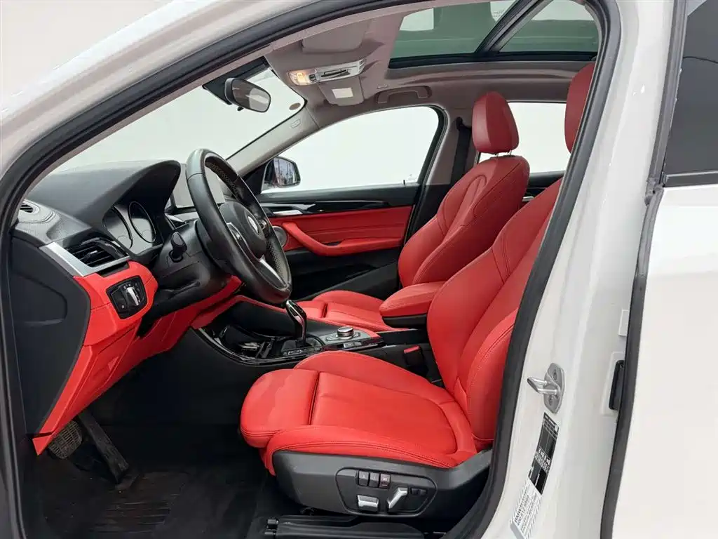 BMW X2 2023 — фото 15