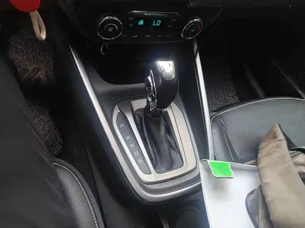 Ford Escort 2016