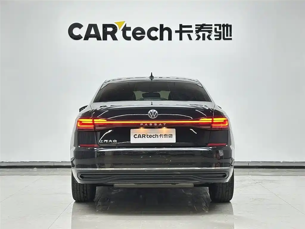 Volkswagen Passat 2025
