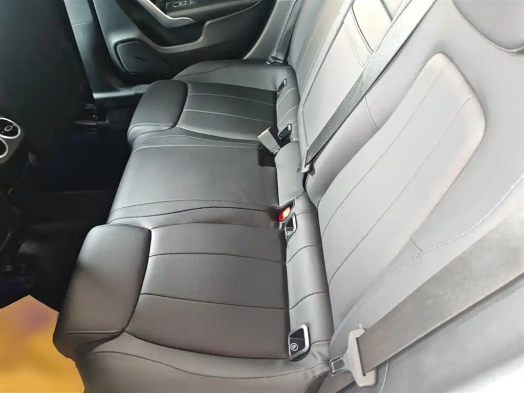 Mercedes-Benz A-Class 2020 — фото 17