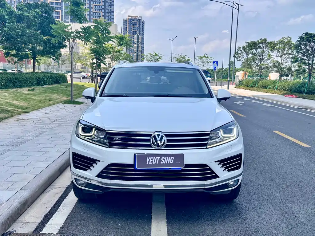 Volkswagen Touareg 2017 — фото 2