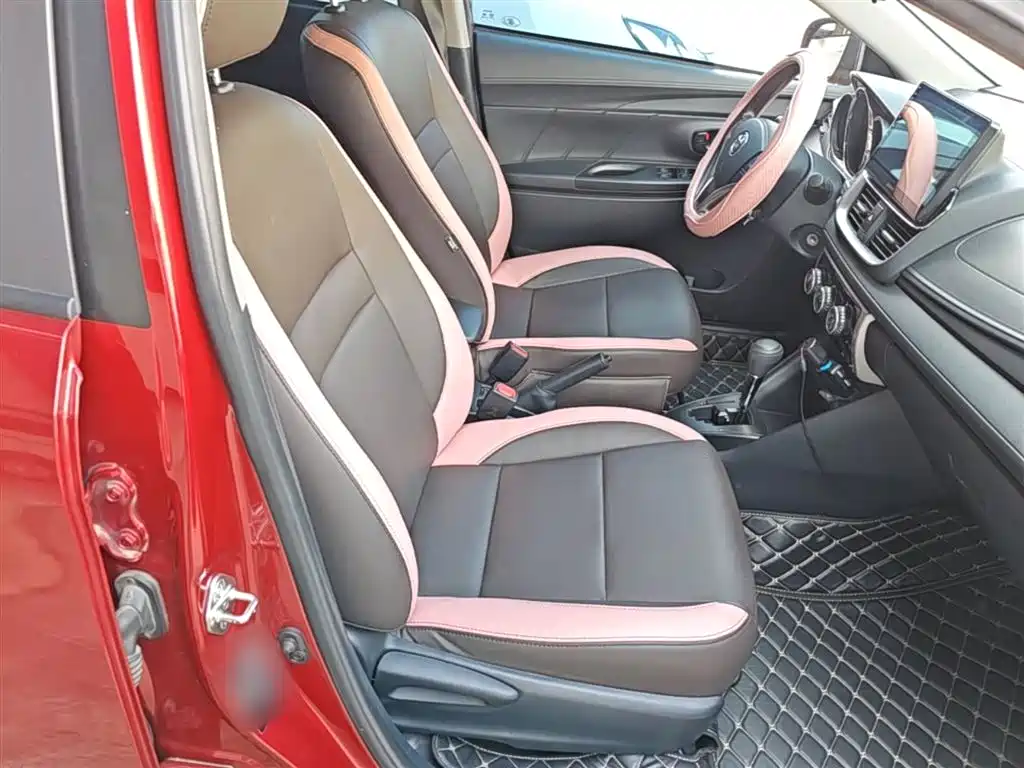Toyota Yaris L 2022 — фото 25
