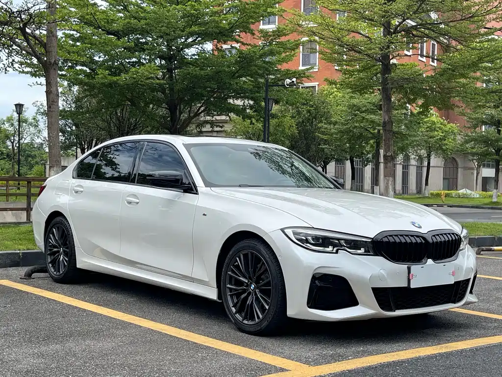 BMW 3 Series 2022