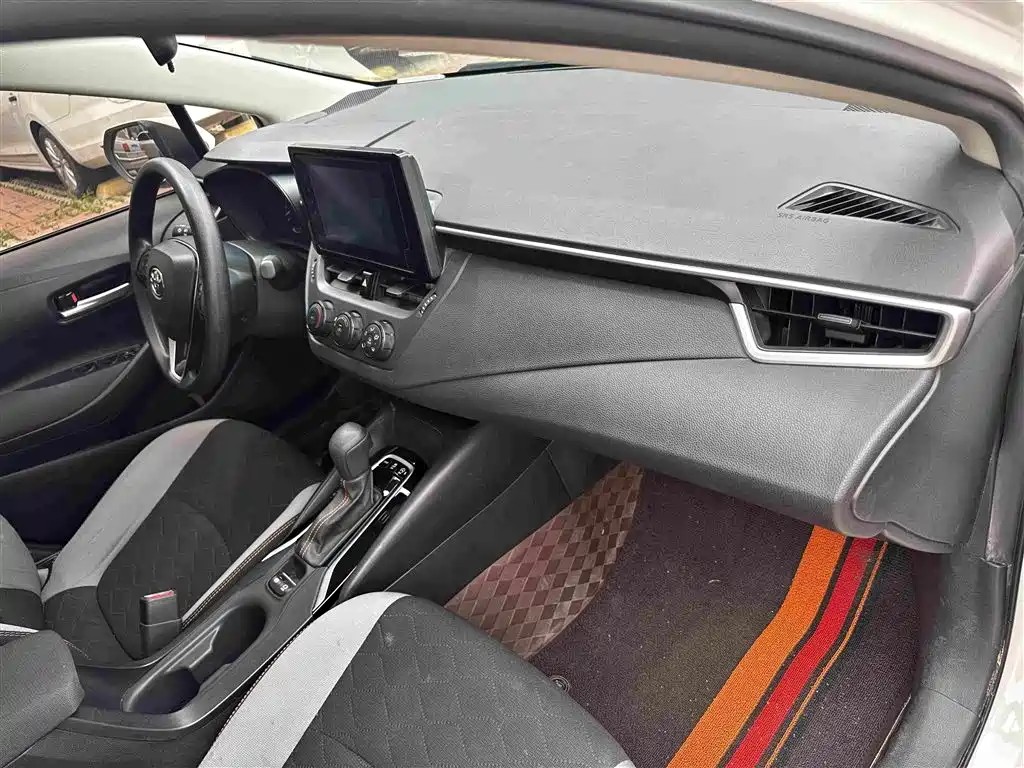 Toyota Corolla 2023 — фото 12