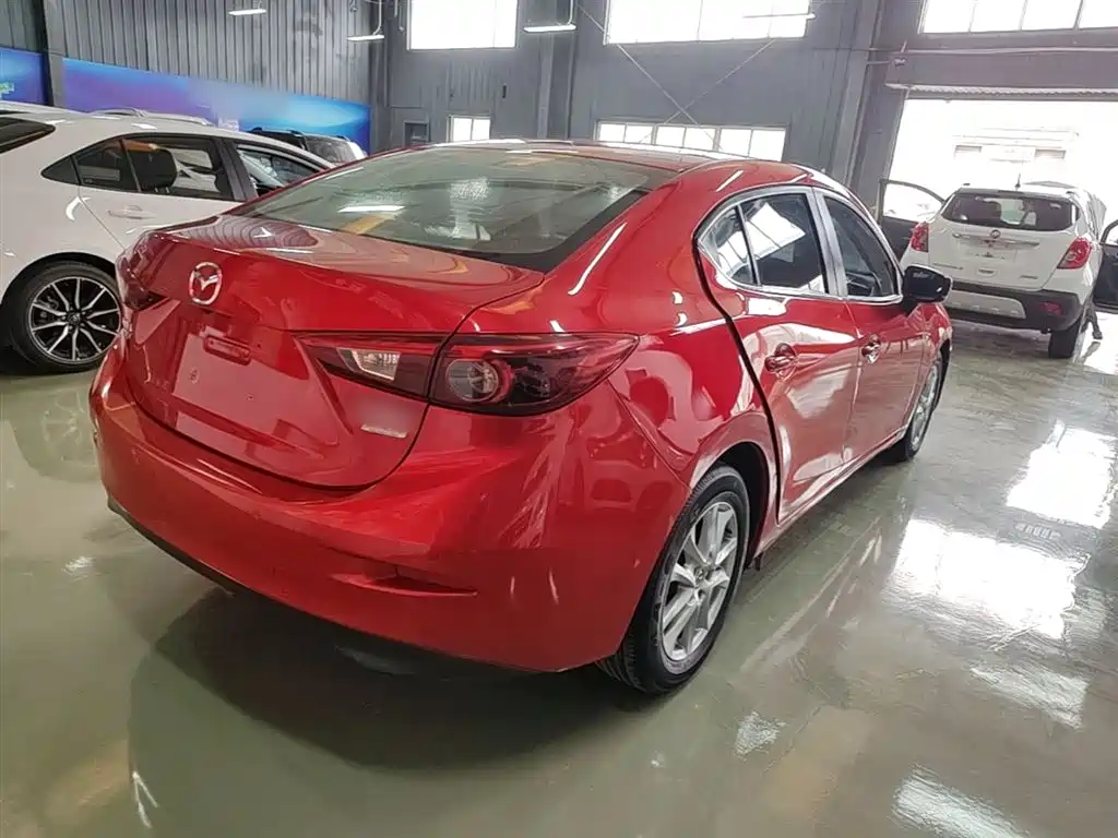 Mazda 3 Axela 2017 — фото 7