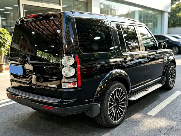 Land Rover Discovery 2014
