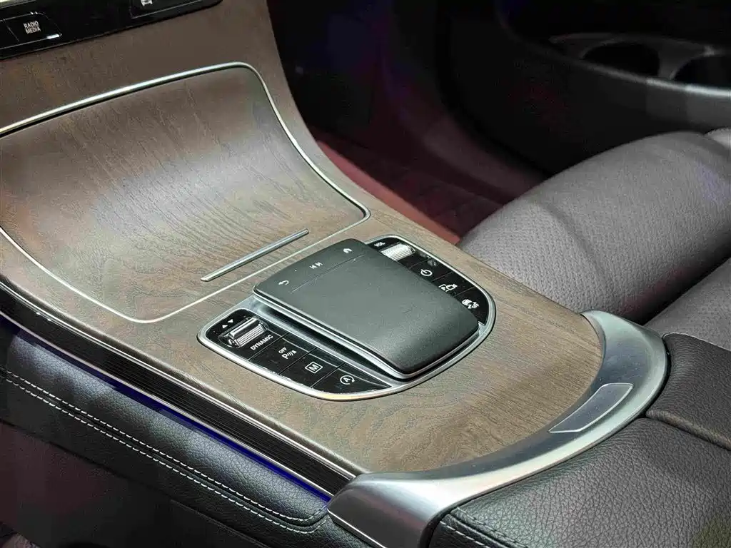 Mercedes-Benz GLC 2021 — фото 15