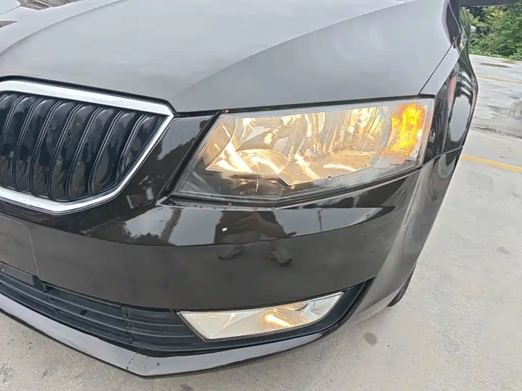 Skoda Octavia 2015 — фото 24