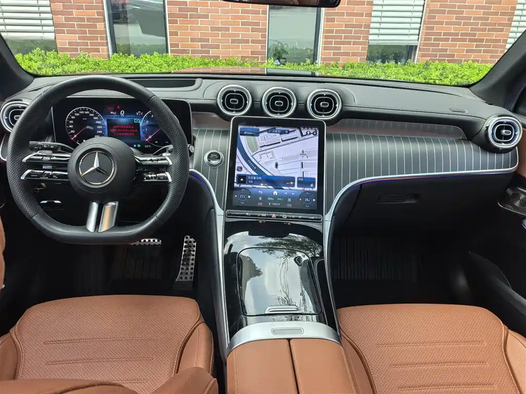 Mercedes-Benz GLC 2023