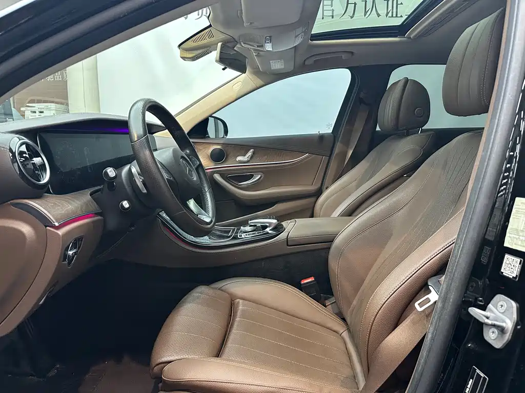 Mercedes-Benz E-Class 2018 — фото 12