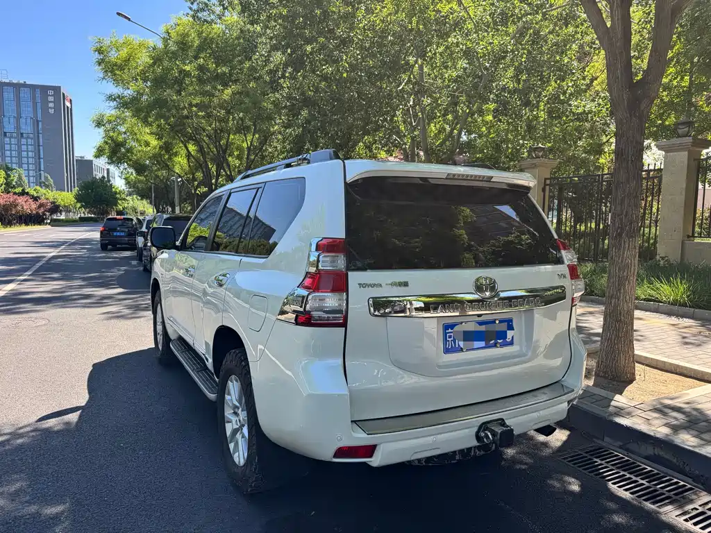 Toyota Prado 2016 — фото 14