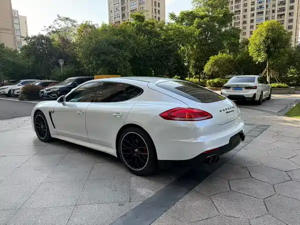 Porsche Panamera 2013