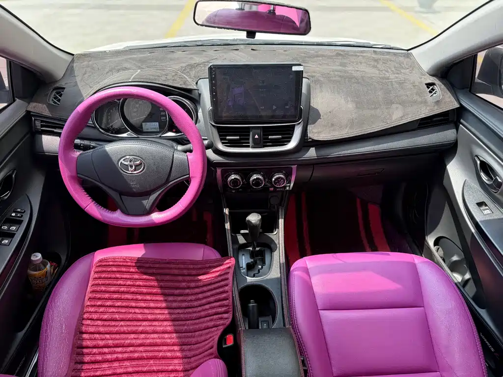 Toyota Yaris L 2021 — фото 9