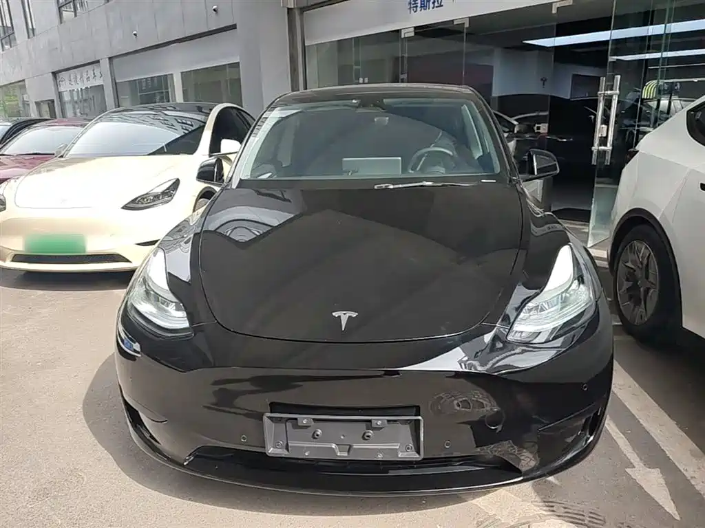 Tesla Model Y 2023 — фото 3