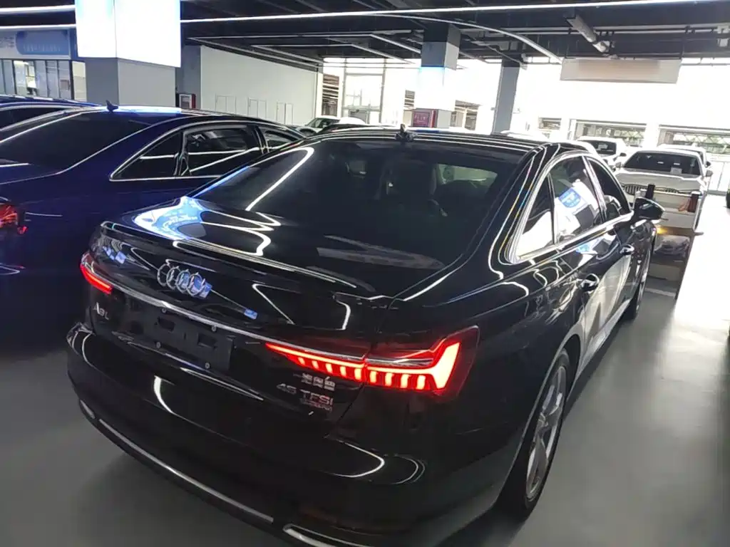 Audi A6L 2020