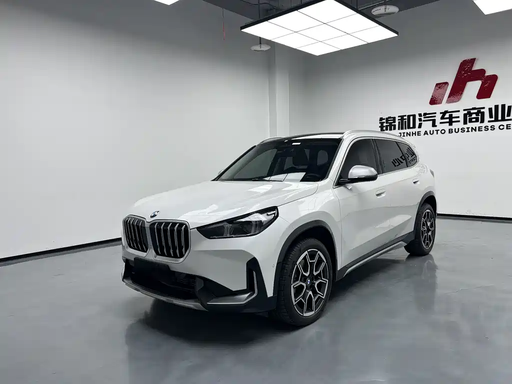 BMW X1 2023 — фото 1