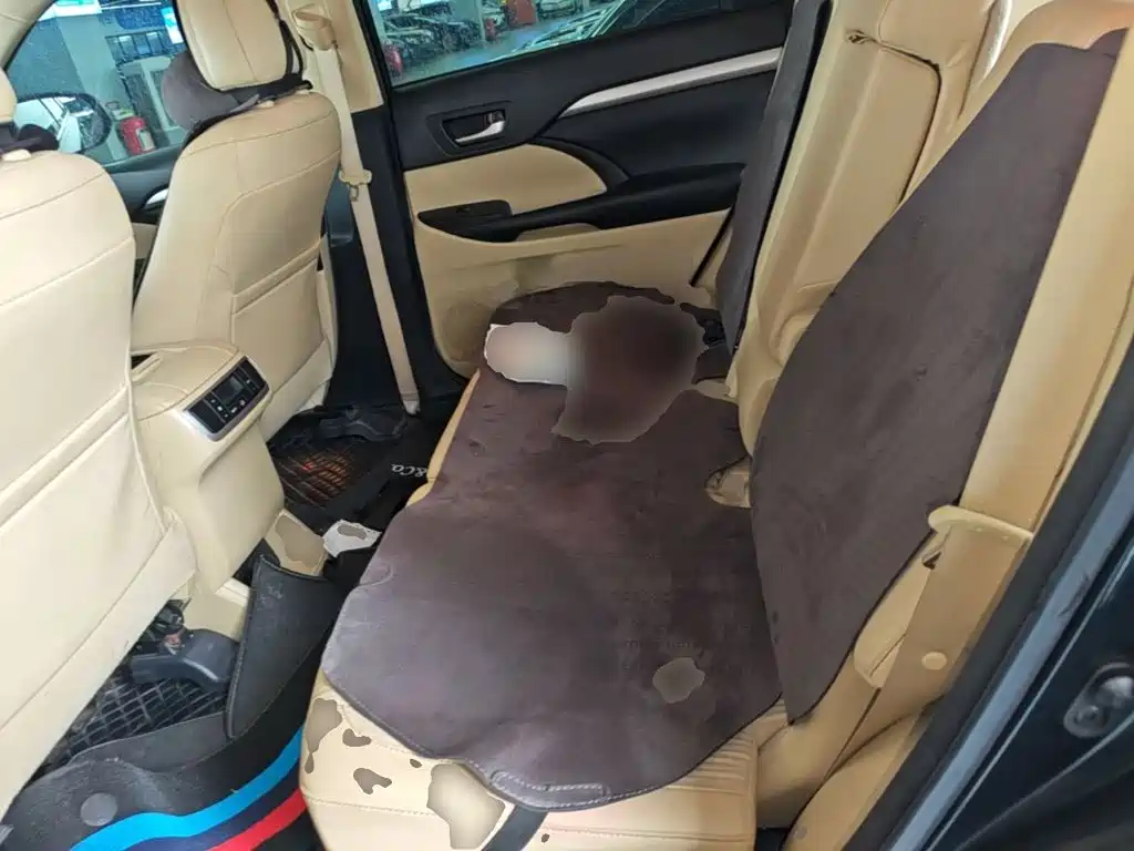 Toyota Highlander 2019 — фото 17