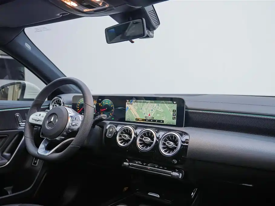 Mercedes-Benz A-Class 2020 — фото 8