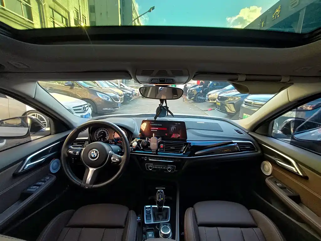 BMW 1 Series 2023