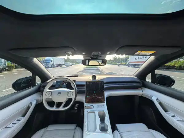 NIO ES6 2024