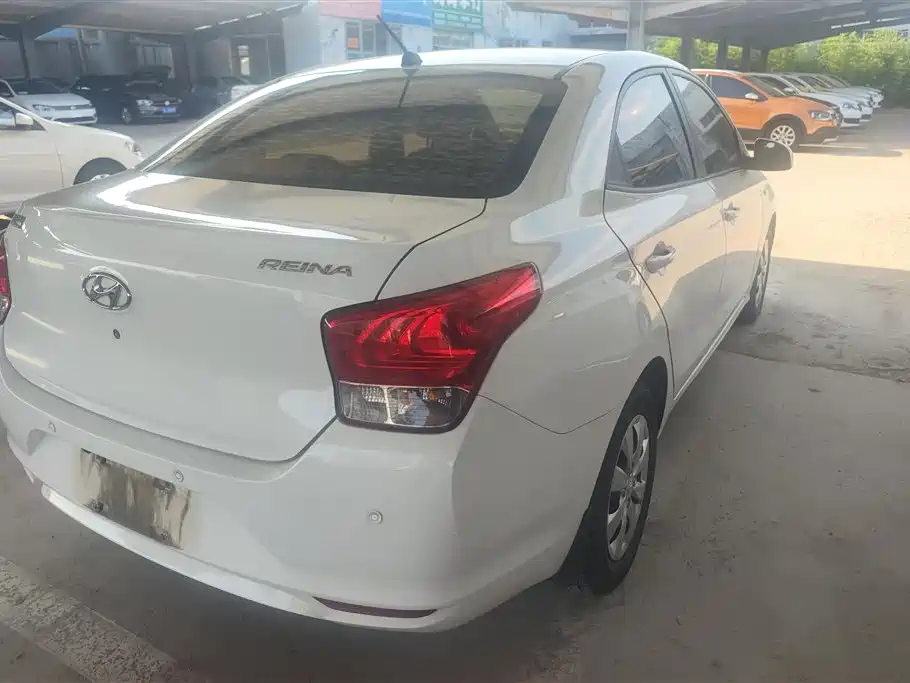 Hyundai Verna 2019 — фото 3