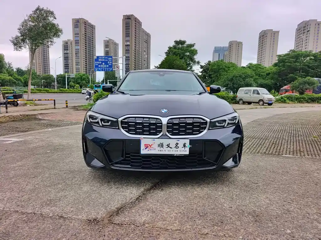 BMW 3 Series 2023