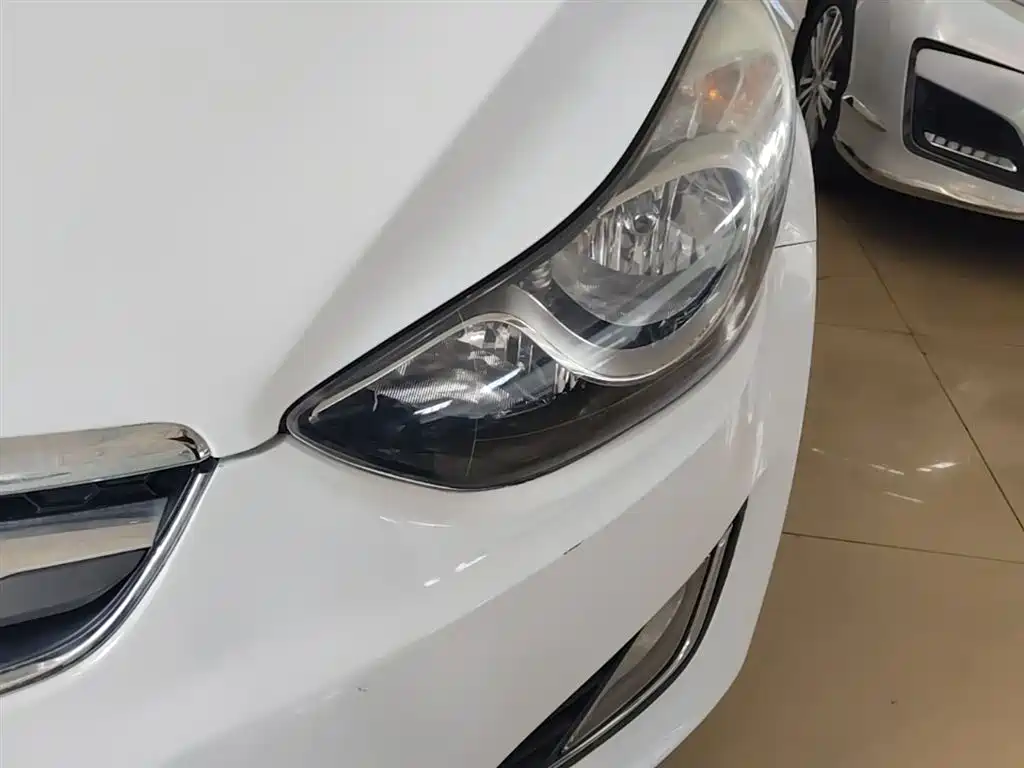 Hyundai Elantra Langdong 2016 — фото 24