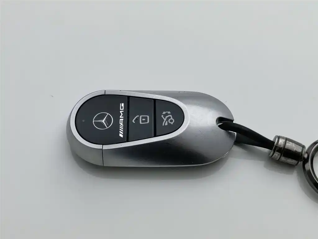 Mercedes-Benz E-Class 2015 — фото 19