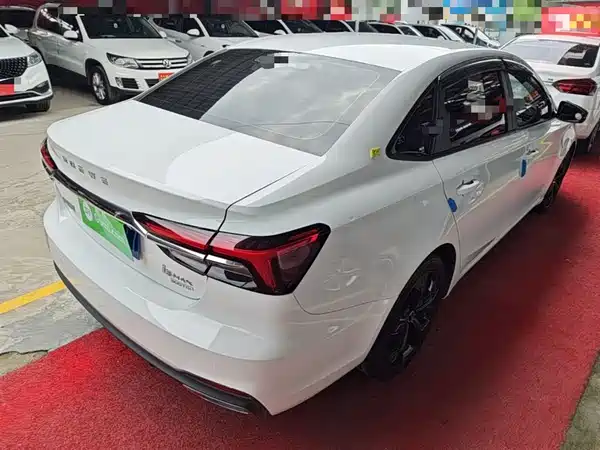 Roewe i6 MAX 2020