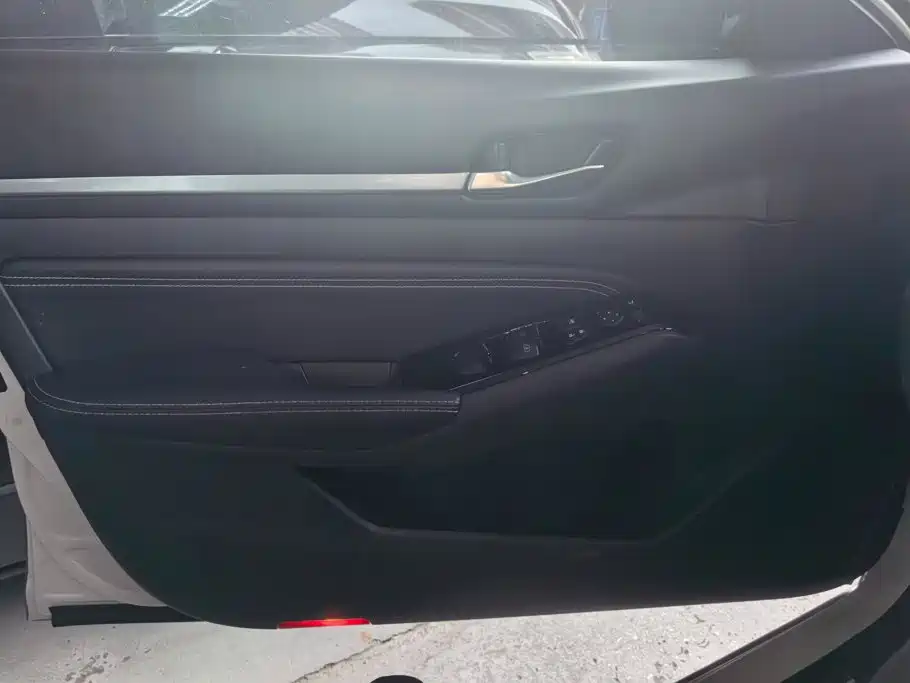 Nissan Teana 2021
