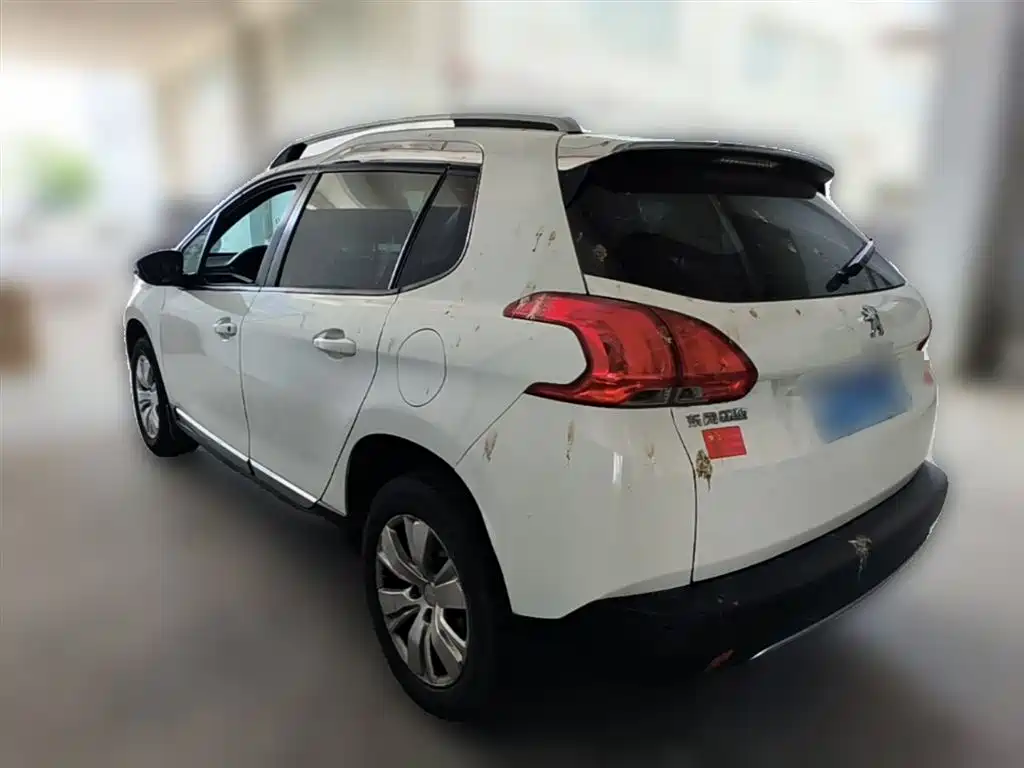 Peugeot 2008 2015 — фото 9