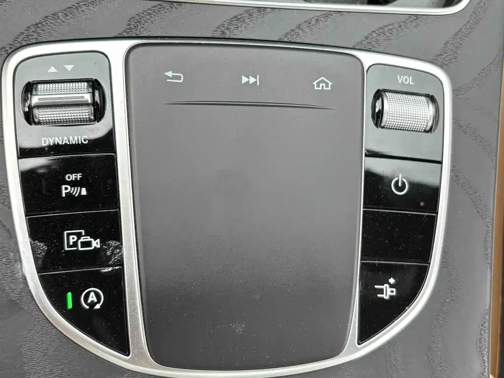 Mercedes-Benz C-Class 2021 — фото 11