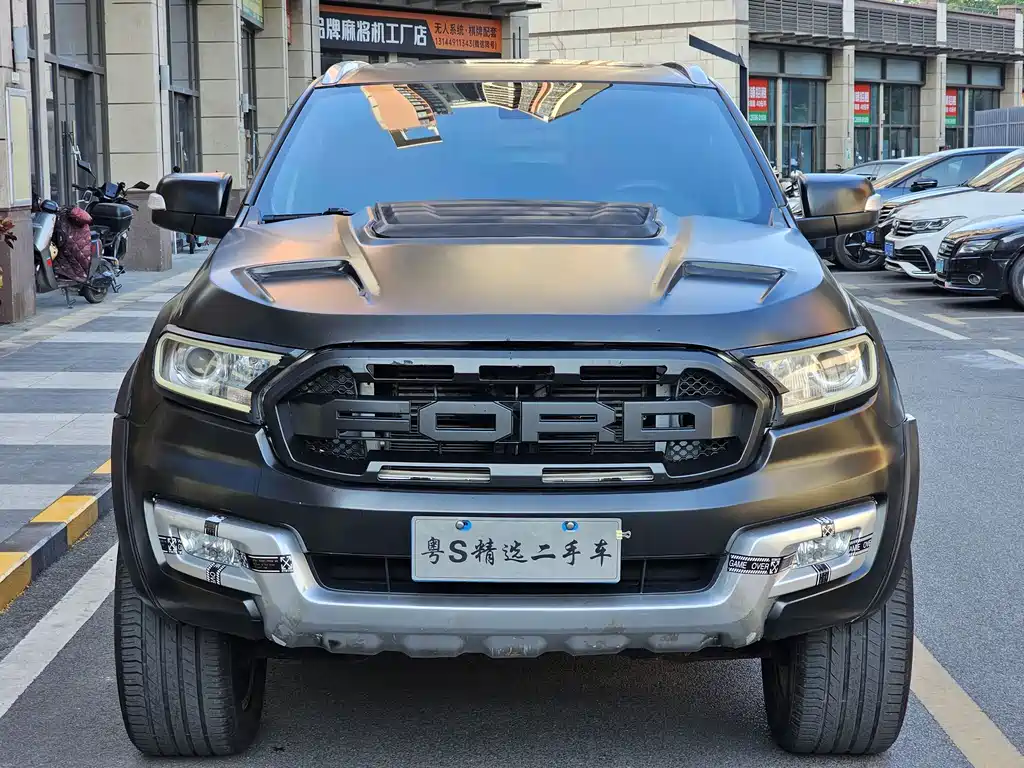 Ford Everest 2018 — фото 3