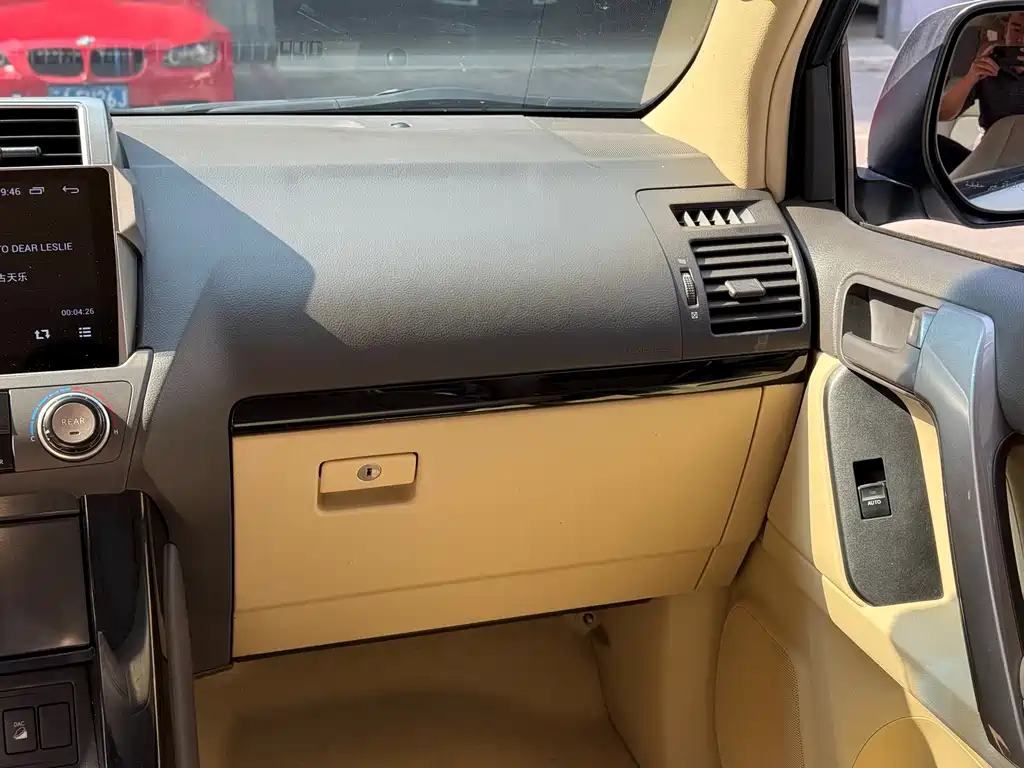 Toyota Prado 2018 — фото 17