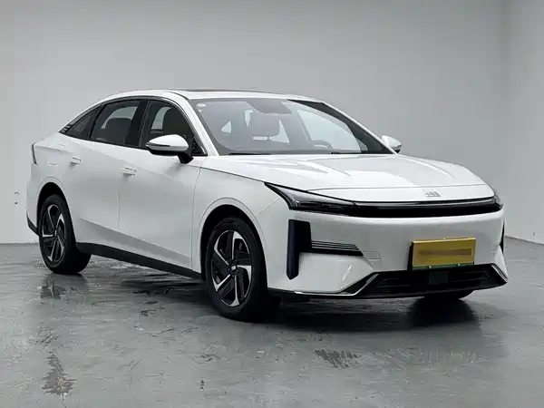 Geely Galaxy L6 2024