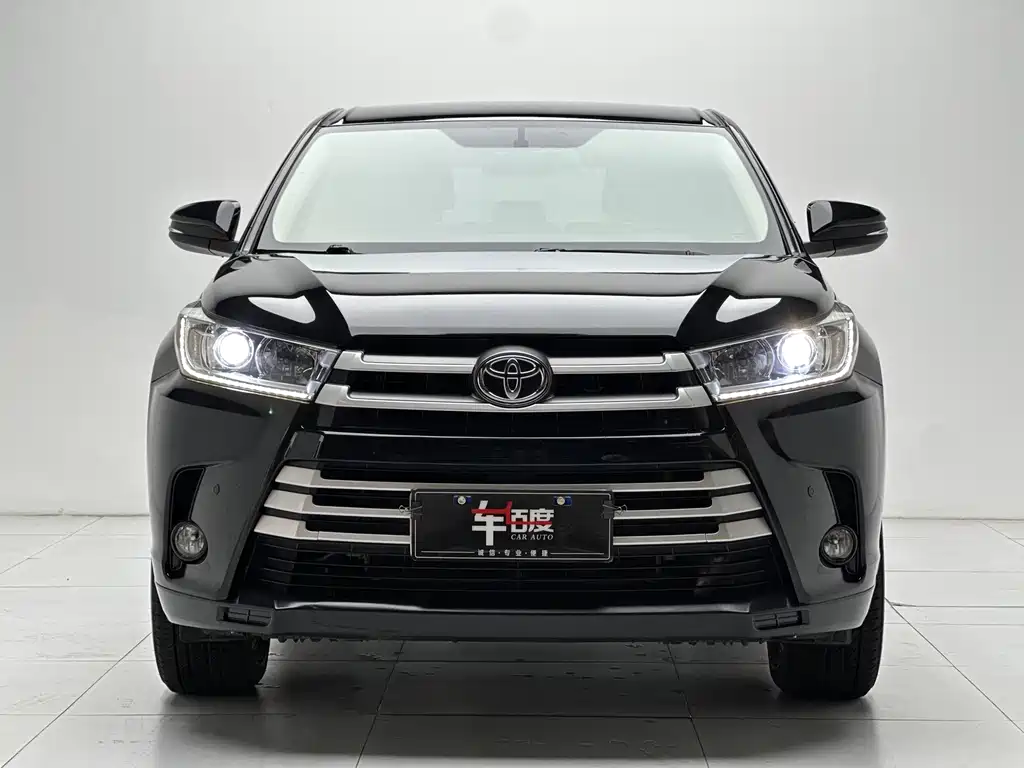 Toyota Highlander 2020 — фото 2