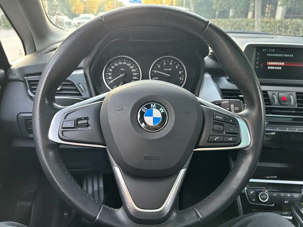 BMW 2 Series Active Tourer 2018 — фото 14