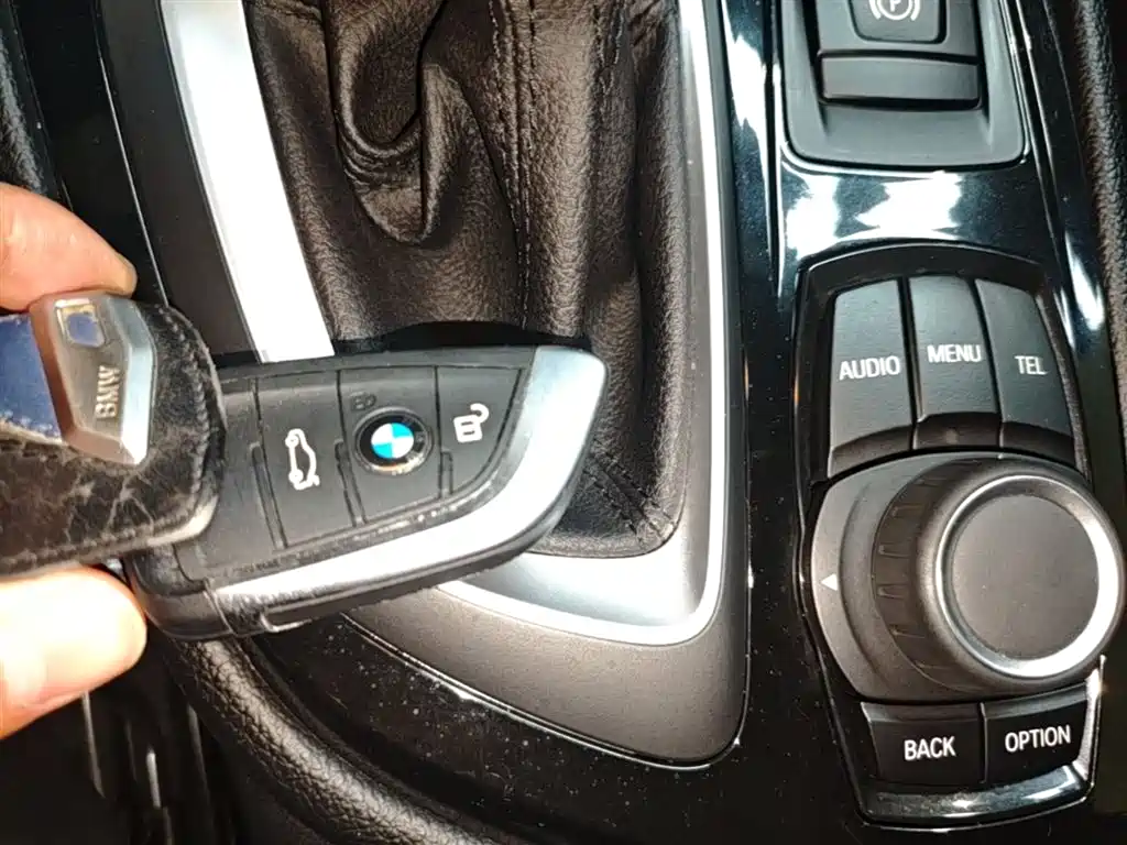 BMW 2 Series Active Tourer 2017 — фото 9