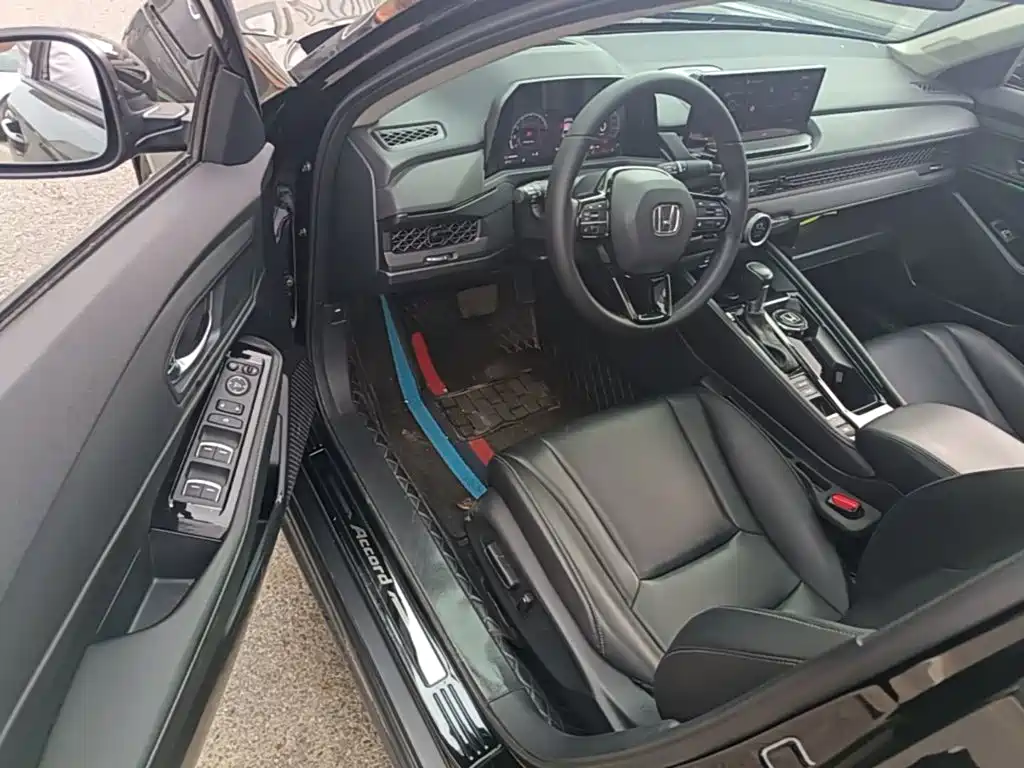 Honda Accord 2024 — фото 16