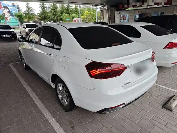 Geely Emgrand 2020